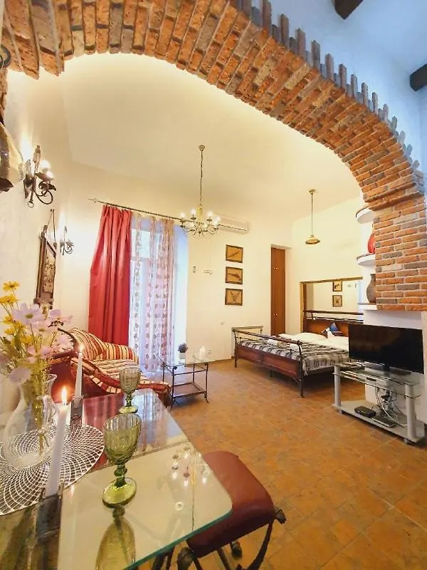 Inn Home Apartments-Olimpiysky Stadium Area Kiev 0*,